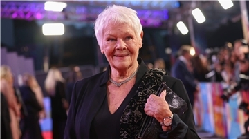 Die Oscar-Preisträgerin Judi Dench ist das erste weibliche Mitglied eines Privatclus in dessen 193-jährigen Geschichte.
