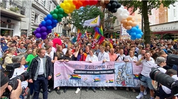 Die Parade zum Christopher Street Day findet in Hamburg traditionell am ersten Samstag im August statt.
