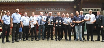 Die Pokalsieger der Selsinger Samtgemeinde-Feuerwehrwettkämpfe.