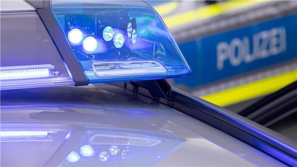 Polizei schießt auf Mann mit Messer in der Hand Die Polizei Cuxhaven hat die Ermittlungen zum Schusswaffengebrauch übernommen. (Symbolbild)