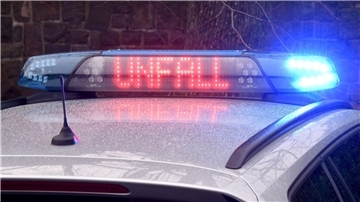 Die Polizei hofft, dass Zeugen Hinweise zum Geschehen geben können.