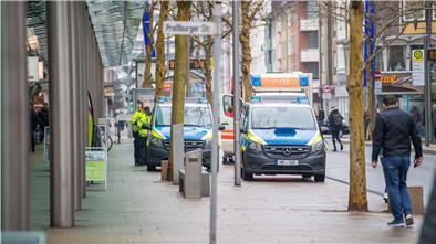 Die Polizei kontrolliert, ob die Corona-Schutzmaßnahmen eingehalten werden. Das ist leider nicht immer der Fall.