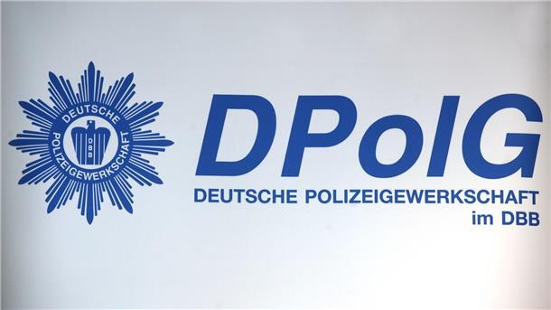 Die Polizeigewerkschaft hat einen Brief an Frank-Walter Steinmeier geschrieben. Der Grund: verfassungsrechtliche Bedenken in Bezug auf den neuen Polizeibeauftragten des Bundes.