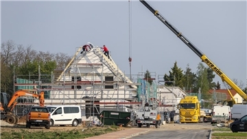 Die Preise für Ein- und Zweifamilienhäuser sind innerhalb eines Jahres um 23 Prozent gestiegen. Doch seit Mitte 2022 gibt es eine gegenläufige Tendenz: Die Preise fallen wieder.