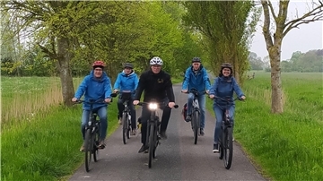 Die Radlergruppe in der TSG Burhave führt Holger Wulff (Mitte) an.