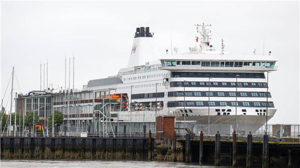 Die „Romantika“ bediente im April und Mai die Linie von Cuxhaven nach Kristiansand. Bis zuletzt ging es dann von Emden aus nach Norwegen. Aktuell ruht der Betrieb.