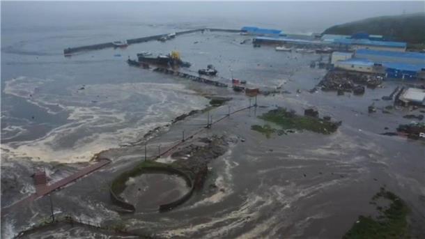 Heftiges Erdbeben löst Tsunami-Alarm am Pazifik aus Die russischen Behörden haben die Tsnunami-Warnung wieder aufgehoben - ohne Hinweise auf größere Schäden.