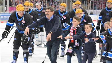 Die Saison der Fischtown Pinguins hielt viele emotionale Höhepunkte bereit. Das Spiel zum 70. Geburtstag von Alfred Prey war einer davon.