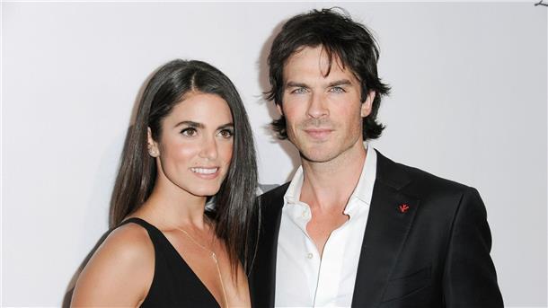 Die Schauspielerin Nikki Reed (l) und ihr Mann Ian Somerhalder können ihr Glück kaum fassen.
