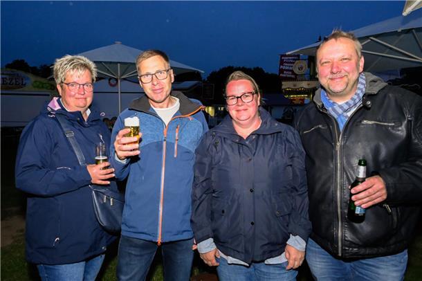 Die schönsten Fotos der Auftaktparty der 74. Tarmstedter Ausstellung am Freitaga...