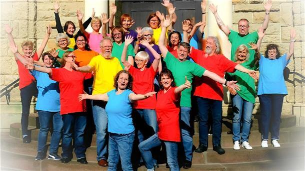 Die Seaside Gospel Singers laden zur Gospelchurch ein.