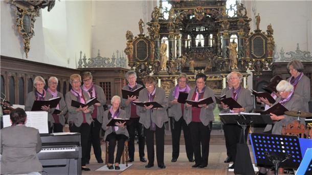 Die Singgemeinschaft Stadland verabschiedete sich mit einem gelungenen Konzert.