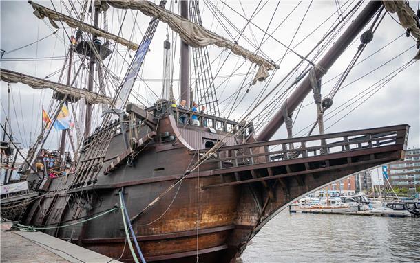 Maritime Tage Bremerhaven: So wohnt man unter Deck der schönsten Schiffe (Fotos) Die spanische „El Galéon“ ist als schwimmendes Museum auf den Weltmeeren unterwegs, um an die Zeit der spanischen Entdeckungs- und Handelsreisen zu erinnern.