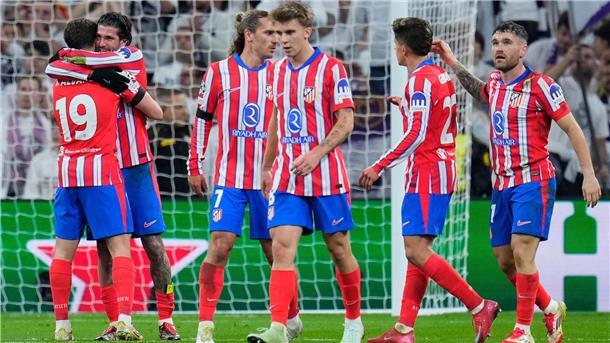 Real siegt gegen Atletico knapp, Arsenal sehr hoch gegen PSV Die Spieler von Atlético Madrid jubeln über das Tor zum 1:1.