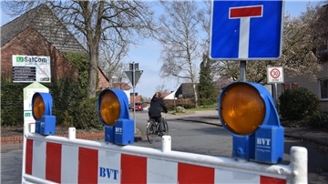 Eine Sperrung vor der Alten Straße in Selsingen.