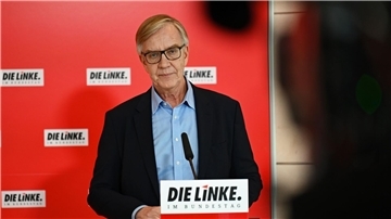 „Die Steuerzahler sichern mit ihrem Geld die Gewinne der Konzerne“: Dietmar Bartsch.