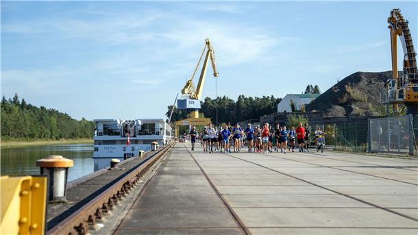 „Sau geil“: Deichmann und sein Triathlon-Weltrekord Die Strecke führte ihn über den gleichen Kurs wie beim legendären Challenge Roth.
