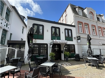 Außenansicht des Restaurants „Seeteufel“ in Nordenham.