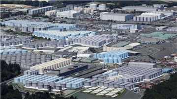 Die Tanks mit dem Kühlwasser auf dem Gelände der japanischen Atomruine Fukushima.