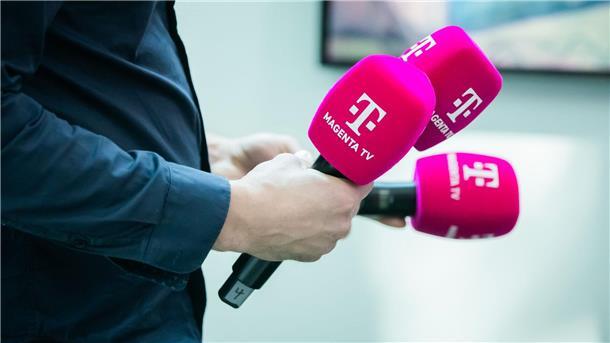 Nach TV-Deal der Telekom für WM 2026: Wer zeigt DFB-Auswahl? Die Telekom hat sich die TV-Rechte für die WM 2026 und drei andere Turniere gesichert.
