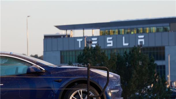 Die Tesla-Autofabrik in Grünheide vor den Toren Berlins.