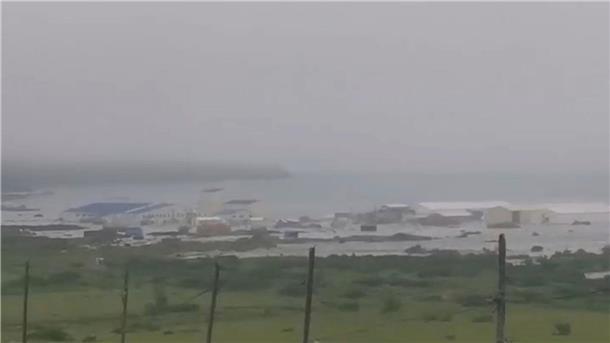 Heftiges Erdbeben löst Tsunami-Alarm am Pazifik aus Die Tsunami-Wellen trafen die Küste im fernen Osten Russlands.