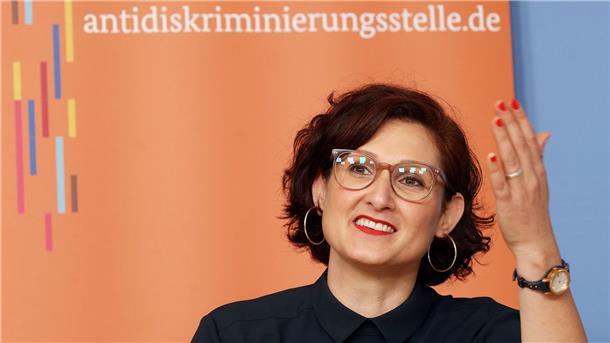 Schärfere Gesetze gegen Sex-Belästigung im Job gefordert Die Unabhängige Bundesbeauftragte für Antidiskriminierung Ferda Ataman setzt sich für längere Fristen bei der Anzeige sexueller Belästigung ein.