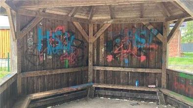 Farbschmierereien auf Spielplatz in Bothel Sachbeschädigung, Polizei, Spielplatz, Bothel