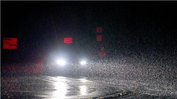 Die Unwetter bringen teils extremen Regen mit.