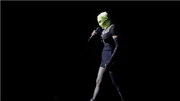 Die US-Sängerin Madonna wird ihre Tournee mit einem kostenlosen Konzert am Strand der Copacabana in Rio de Janeiro abschließen.