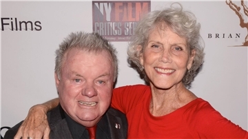 Die US-Schauspielerin Shannon Wilcox und der US-Schauspieler Jack McGee bei der Premiere von „Silver Skies“. Wilcox ist tot.