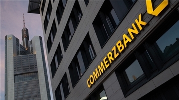 Die Verbraucherzentrale Hamburg klagte gegen Bestimmungen im Preis- und Leistungsverzeichnis der Commerzbank.