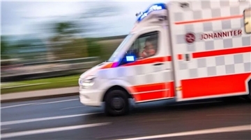 Die verletzten Radfahrerinnen wurden mit dem Rettungswagen ins Krankenhaus gebracht.