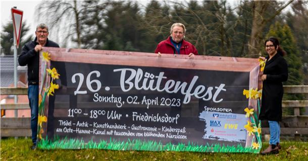 26. Blütenfest in Langenhausen findet nach langer Pause wieder statt Die Vorstandsmitglieder Frank Tietjen, Manfred Schnaars und Melanie Blank freuen sich nach dreijähriger Pause auf das 26. Blütenfest.