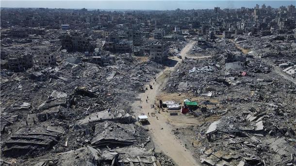 Weitere mutmaßliche Geisel-Leiche an Israel übergeben Die Waffenruhe im weitgehend zerstörten Gazastreifen gilt als fragil. (Archivbild)