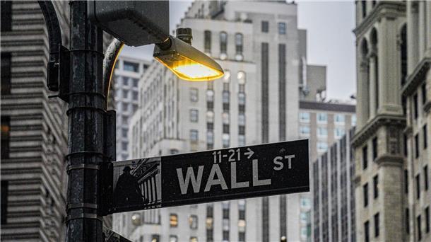 US-Finanzriesen stützen angeschlagene Bank First Republic Die Wall Street in New York.