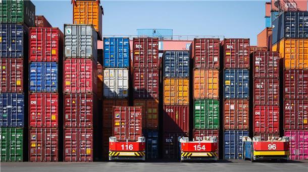 WTO: Welthandel trotz russischer Invasion „gut gehalten“ Die Welthandelsorganisation geht für 2022 von deutlich mehr als drei Prozent Wachstum des Welthandels aus.
