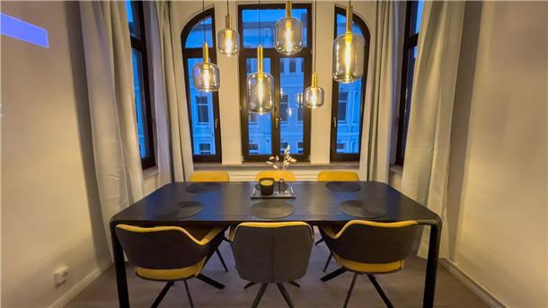 Warum vier junge Bremerhavener exklusive Ferienwohnungen anbieten Die Wohnungen, hier das Apartment in der Schleusenstraße, wurden renoviert und neu eingerichtet. Stylish und hochwertig, so das Motto.