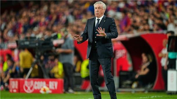 Berichte: Ancelottis Zukunft weiter offen - Brasilien Option Die Zukunft von Real-Trainer Carlo Ancelotti ist weiter offen.