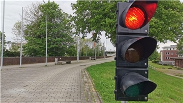 Ampel an Brücke