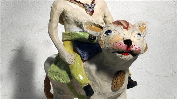 Ausstellung „Paradise Lost“ im Königin-Christinen-Haus  Keramikfigur des Bremer Bildhauers Johann H. Behrends