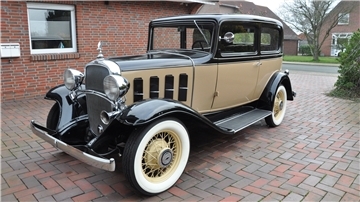 Dieser Oldtimer aus Nordenham dient als Requisite in einem Film über Hans Albers.