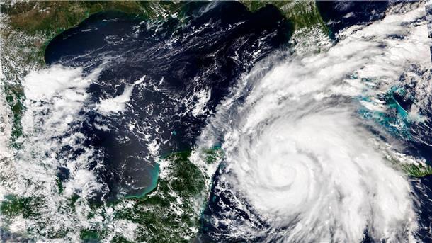 Gefährlicher Hurrikan „Ian“ erreicht Kuba - Kurs auf Florida Dieses Satellitenbild zeigt den Hurrikan Ian, der immer stärker wird, während er auf Kuba zusteuert.