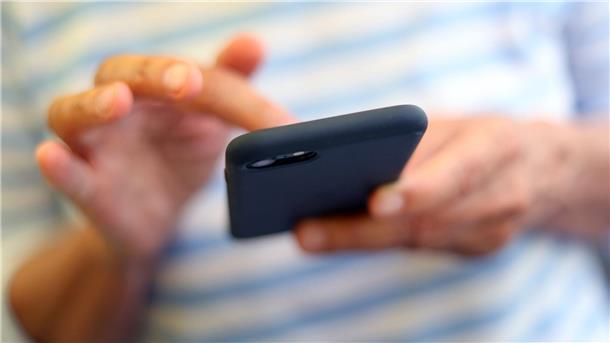 Krankenkassen: Viele Gesundheits-Apps für Patienten nutzlos Digitale Gesundheitsanwendungen sollen Patientinnen und Patienten bei bestimmten Problemen helfen.