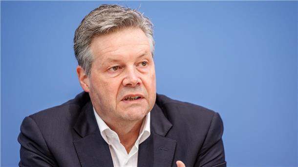 Niederlage für Schnieder: Kandidat für Bahnposten sagt ab Dirk Rompf will den Chefposten bei Bahn-InfraGo nicht mehr antreten. (Archivbild)
