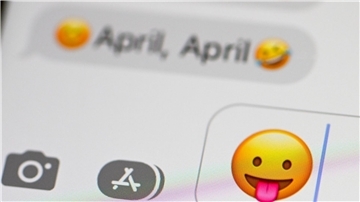Doch nur eine kleine Lüge: Am 1. April legt man andere gerne mit einer Flunkerei herein (Illustration).