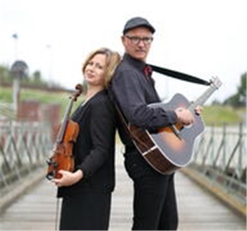Domi Wempe und Oliver Morwietz bilden die Honky Dories.