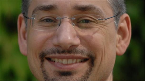Experten-Tipps: So gelingt es, trotz Krisen glücklich zu sein Dominik Dallwitz-Wegner ist Soziologe, Buchautor und Inhaber der „Glücksstifter“-Akademie in Hamburg.