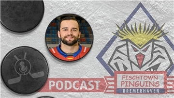 Eishockeyspieler von vorne.