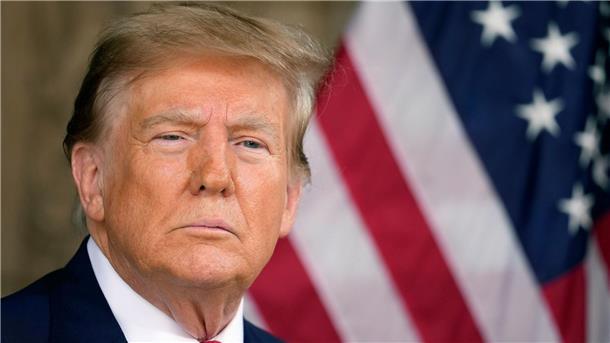 Erfolg für Trump: Supreme Court befasst sich mit Immunität Donald Trump ist in der US-Hauptstadt Washington im Zusammenhang mit versuchtem Wahlbetrug angeklagt (Archivbild).